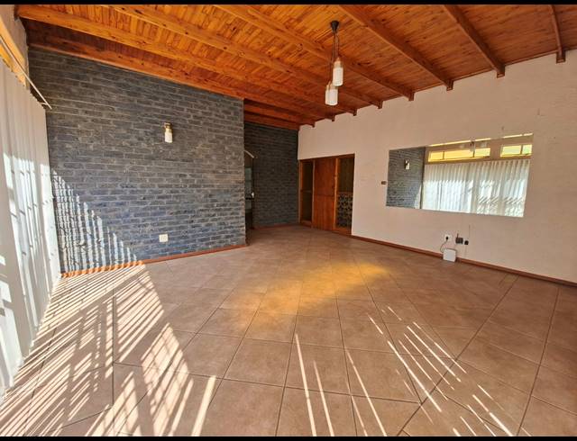 3 BEDROOM HOUSE FOR SALE IN ARCON PARK